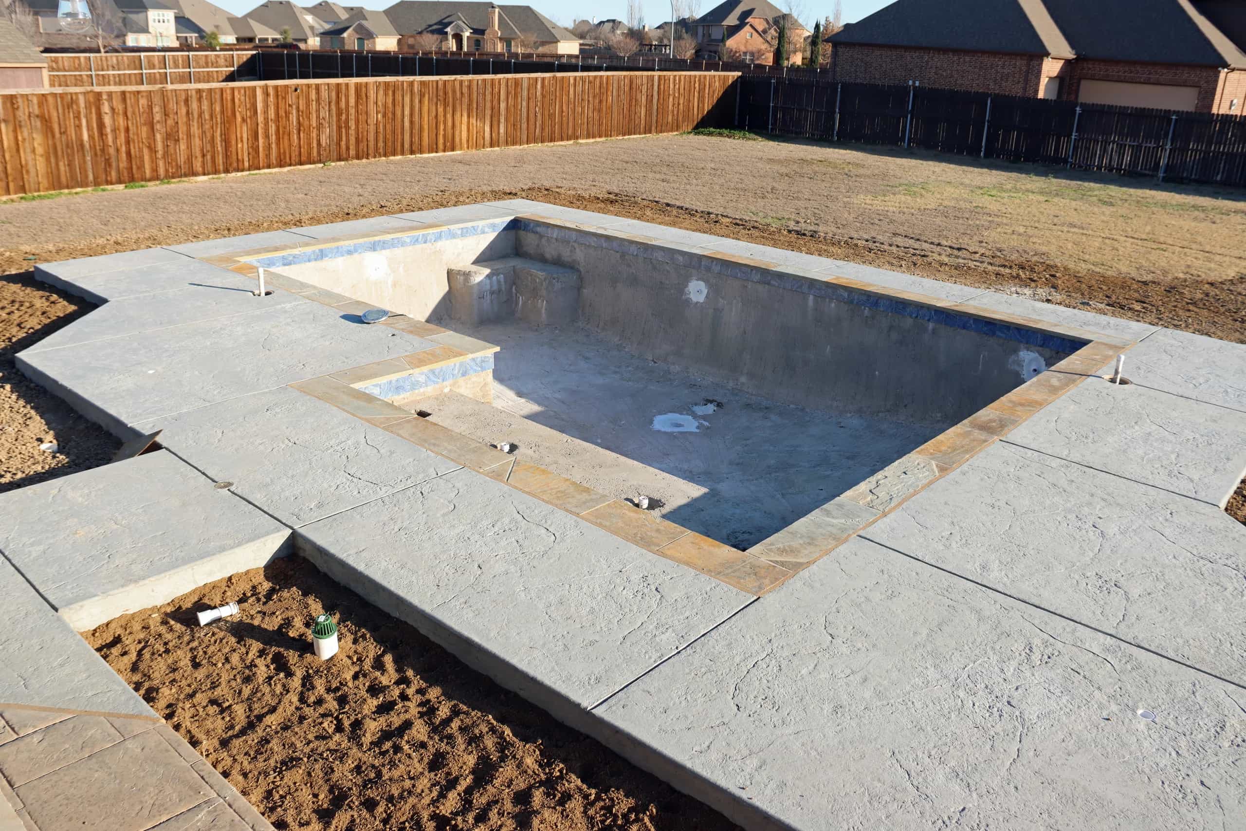 How to Hire a Pool Builder in Canada: Quotes, Permits, Timelines, Insurance, and Red Flags