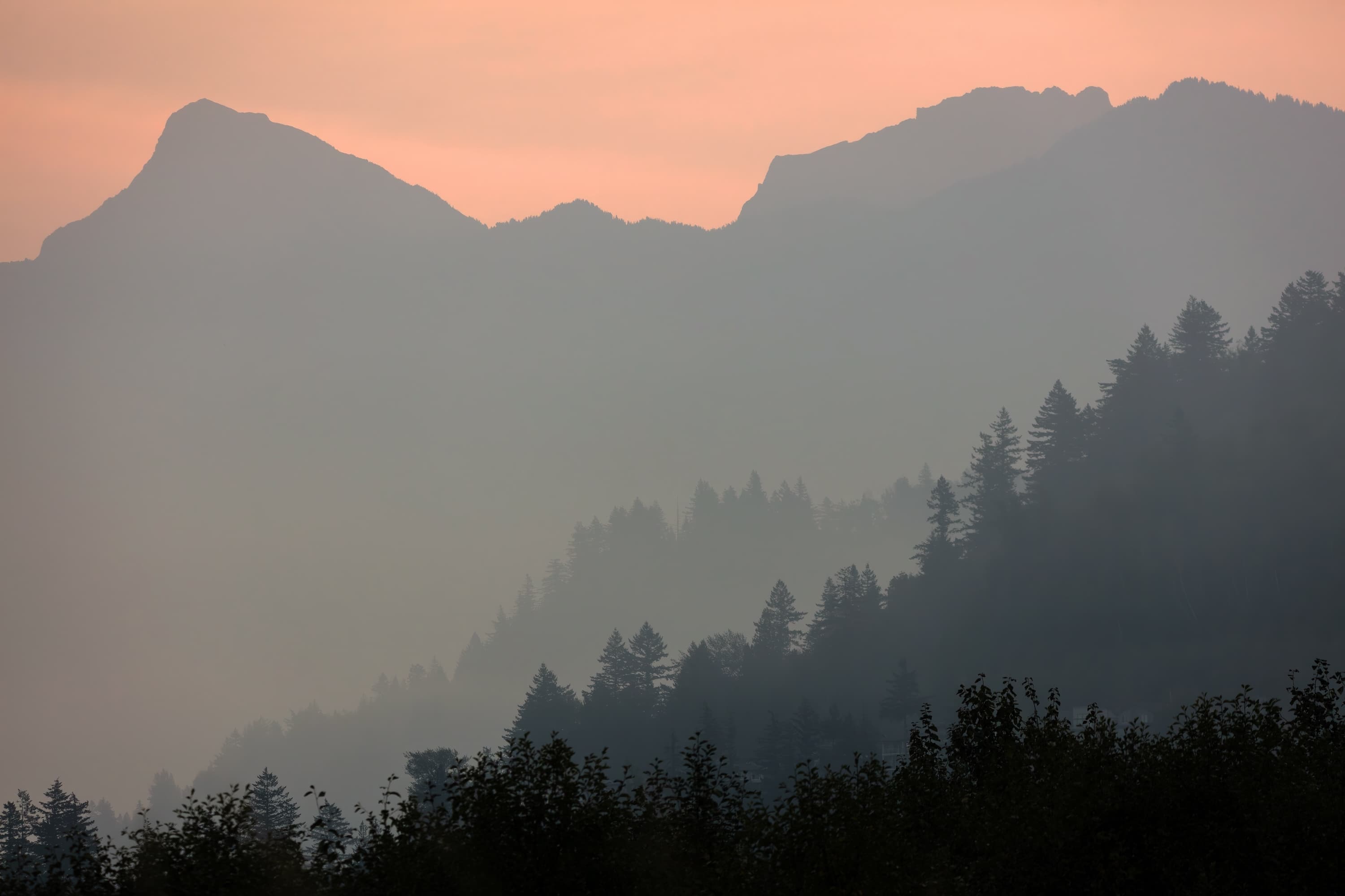 Prairie Wildfires Displace 1,200 More — and Reopen the Insurance-Documentation Window for At-Risk Homeowners