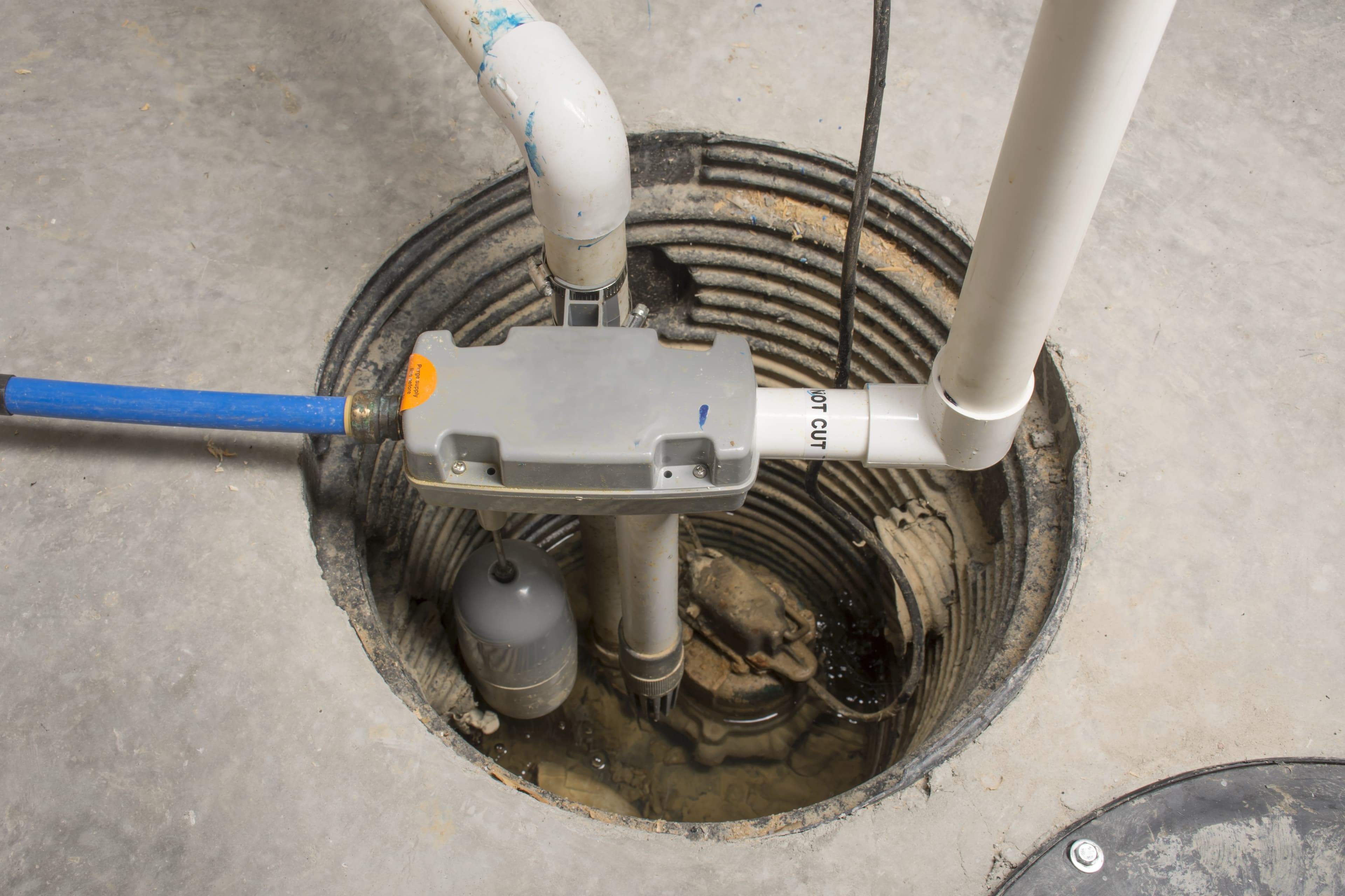 Sump Pump and Backwater Valve Winter Check: Preventing Basement Flooding During Thaws